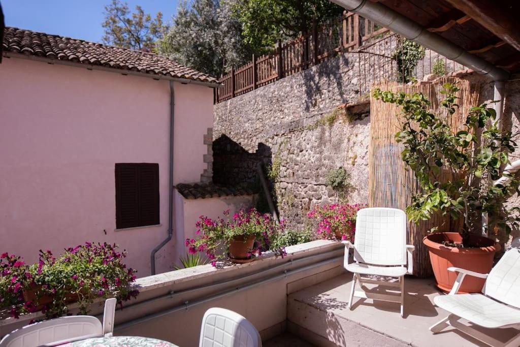 Il Ciclope Di Annalisa Apartment Alatri Luaran gambar
