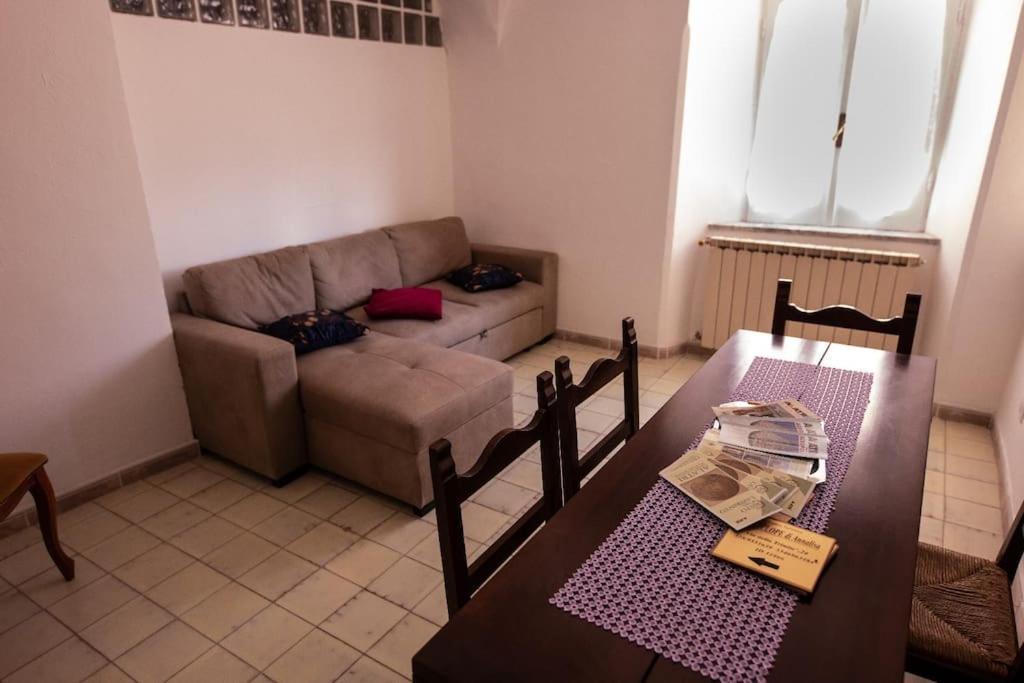 Il Ciclope Di Annalisa Apartment Alatri Luaran gambar